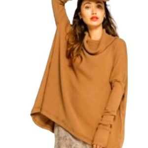 🆕 FREE PEOPLE Juicy Long Sleeve oversized turtleneck tunic with split back XS